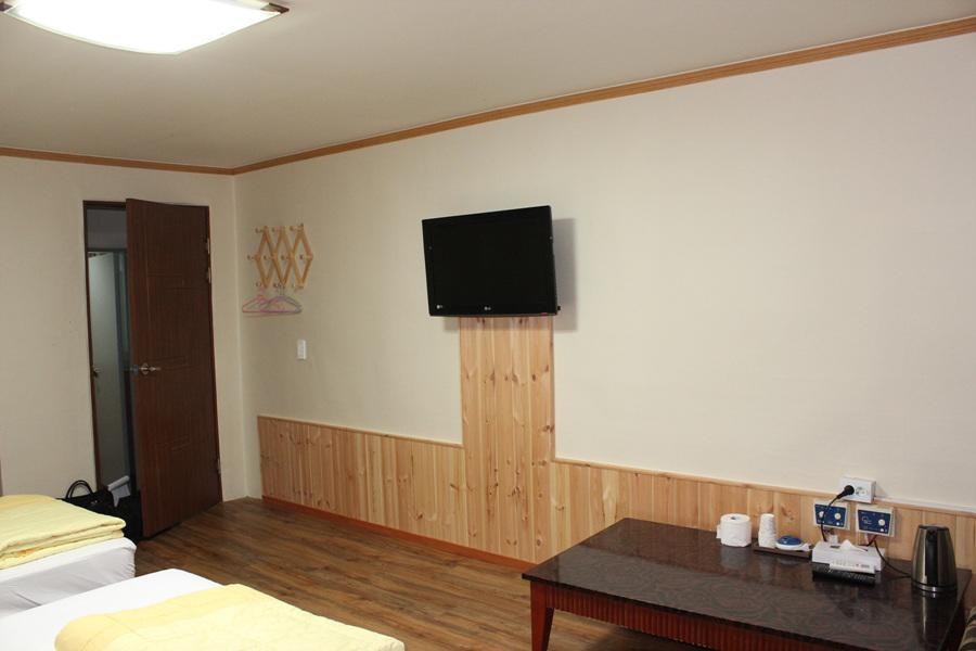 Hyundai Tourist Hotel Jeju Eksteriør billede